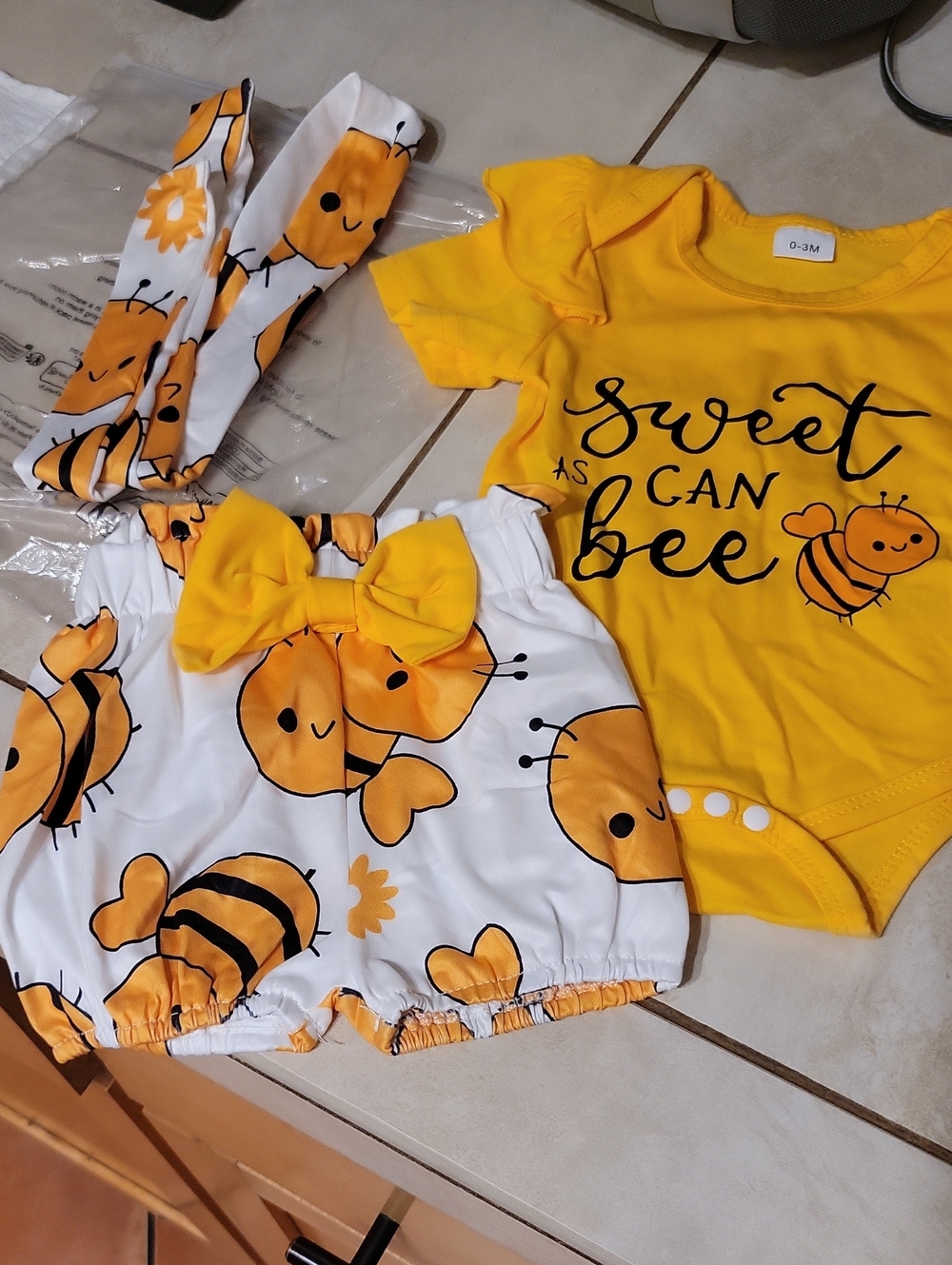 NWT Sweet As Can Bee Baby Outfit Costume 0-3 Months